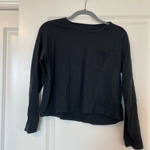 Everlane Longsleeve Cropped Pocket Tee
